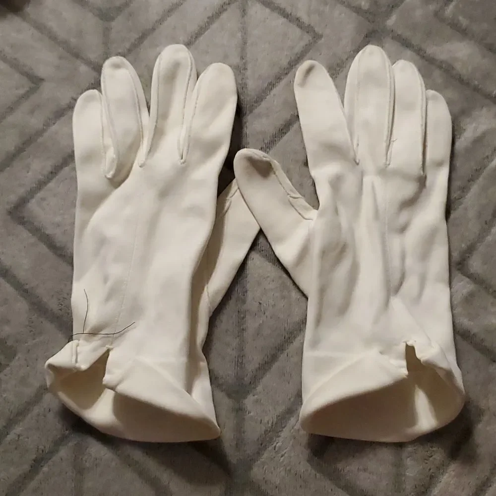 Vintage White Grandoe 100% Cotton Ladies Gloves Made in Philippines‎